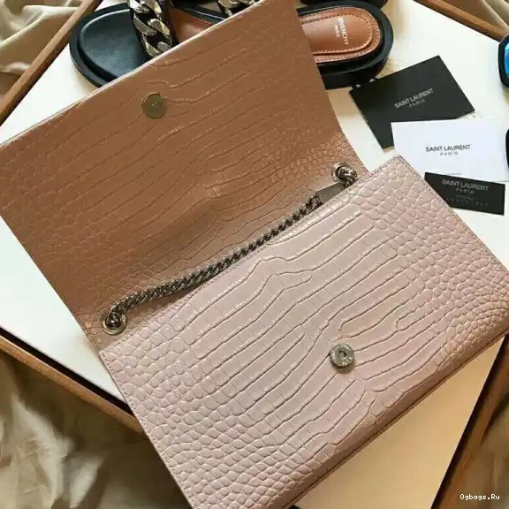YSL KATE MEDIUM 0627
